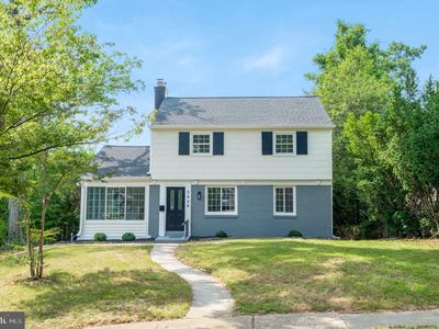 3020 Lake Ave