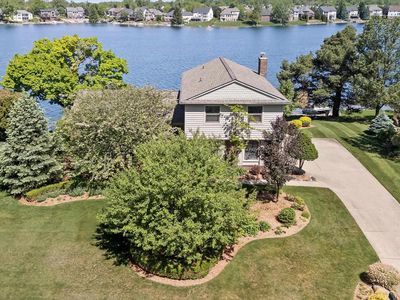 400 Lakes Edge Dr
