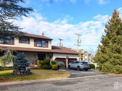 27 Henley St