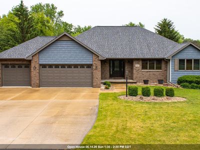 W6517 Greenwood Ct