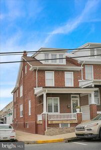 1223 Robeson St
