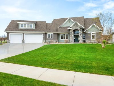 6520 Christianson Pkwy S