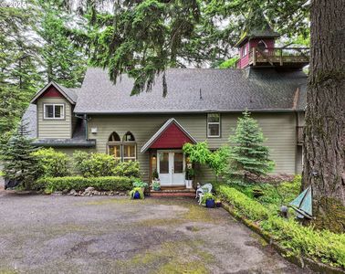 337 NW Hot Springs Alameda Rd