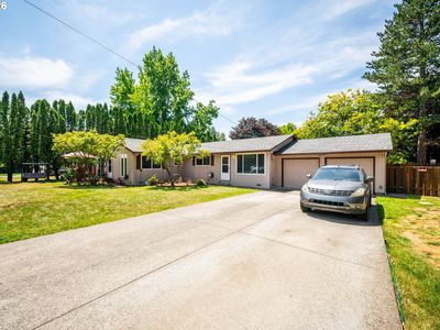 805 SE Rene Ave