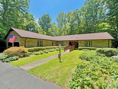 Property at 110 General Longstreet Ct, Martinsville, VA