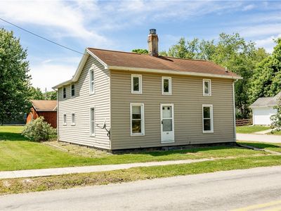 211 Home St