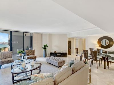 520 Brickell Key Dr APT A914