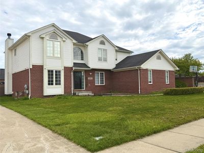 55856 Serene Dr