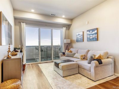 420 E Fremont Place #407