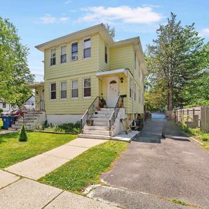 326 Howland Ave