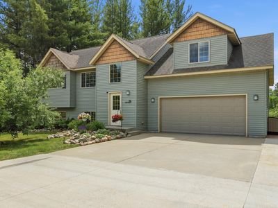 114 7th St SE