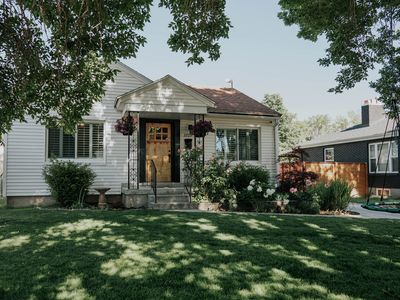 2725 S Glenmare St E