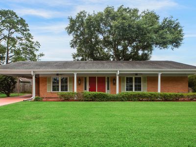 Property at 312 Dahlia St, New Iberia, LA