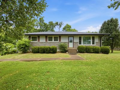 111 Belaire Dr