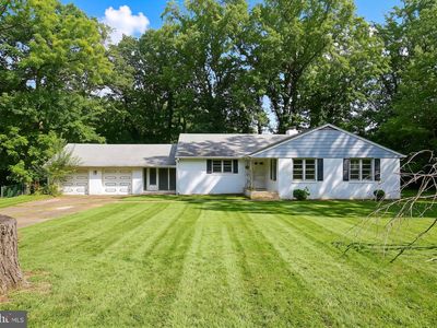 17 Brookdale Dr