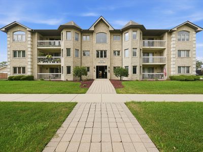 8000 W 84th Pl Unit 3SE