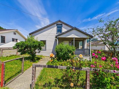 180 Cedar St
