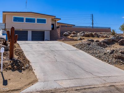 2658 Holiday Dr