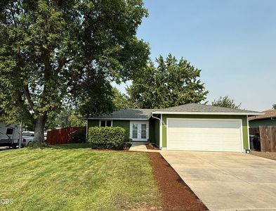 2607 Castle Cir