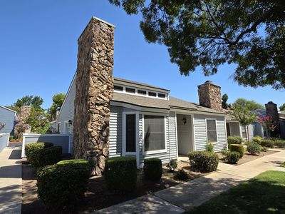 Property at 1468 Mayflower Way, Clovis, CA