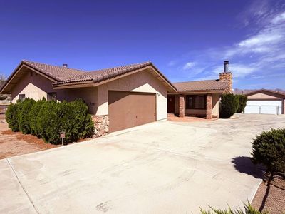Property at 8507 Southlake Dr, Lake Isabella, CA