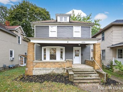 1253 Muskegon Ave NW