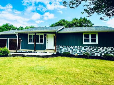 189 McIntosh Rd E