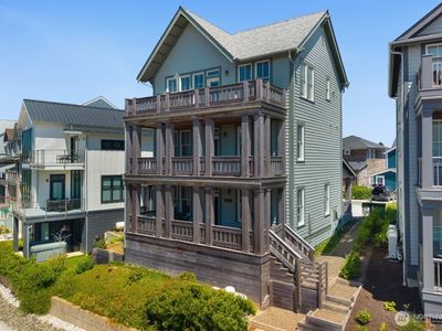 32 Ocean Tide Lane