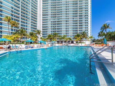 100 Bayview Dr APT 420