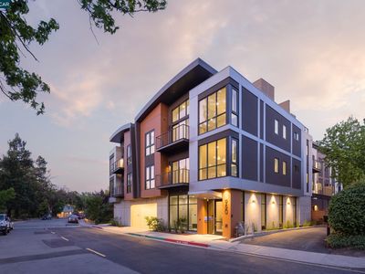 950 Hough Ave #210