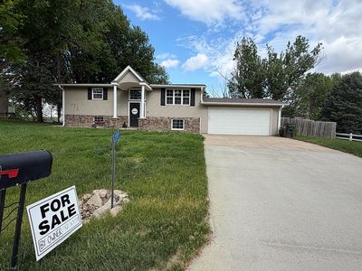 2201 Highview Dr