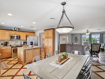 6603 S COLLEGE Avenue