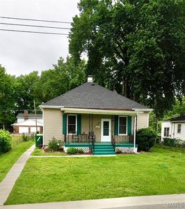Property at 419 N Cedar St, O'Fallon, IL