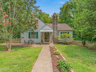 904 Lester Rd