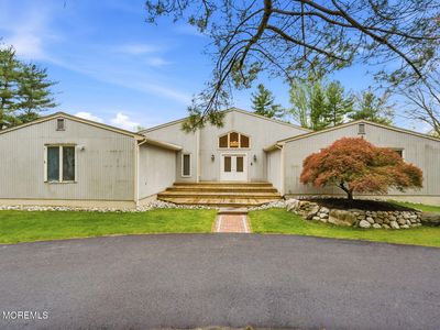 122 University Drive