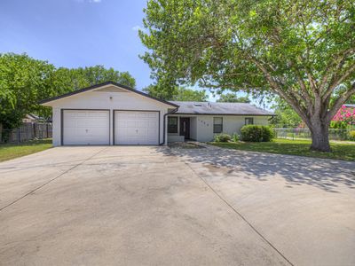 1302 S Mesquite Ave