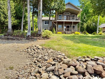 32 Bouchard Lane
