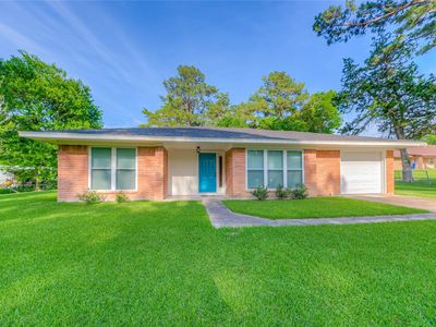 Property at 814 N Willis Ave, Livingston, TX