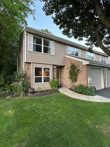 300 Pond View Ln