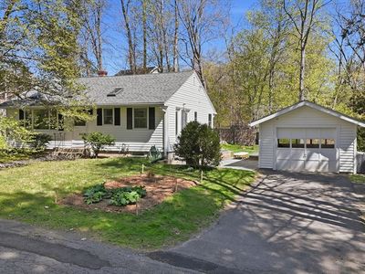 11 Verona St