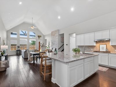 1017 Wimberly Ln