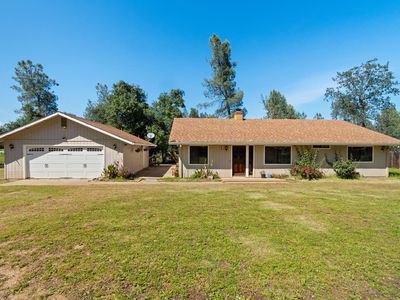 16434 Emmett Ln