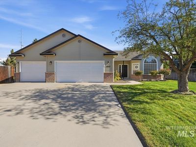 1632 S Labrador Pl