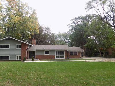 3350 Adams Rd