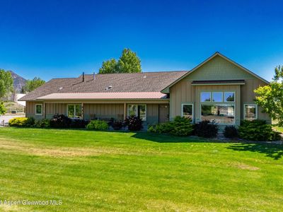 421 N Meadow Dr