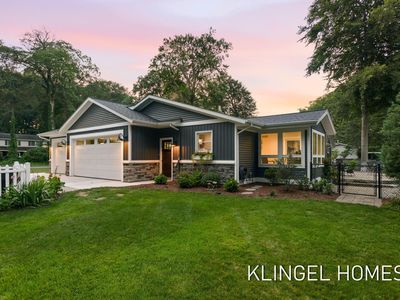 1371 Edgewood Dr