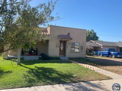 761 Maple Ave