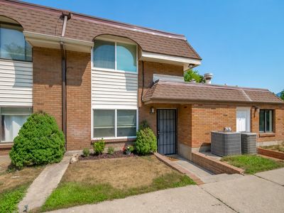 1432 W Lancelot Dr