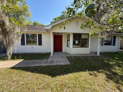 303 Sunnyside Dr
