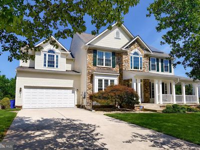 1002 Canterbury Ln